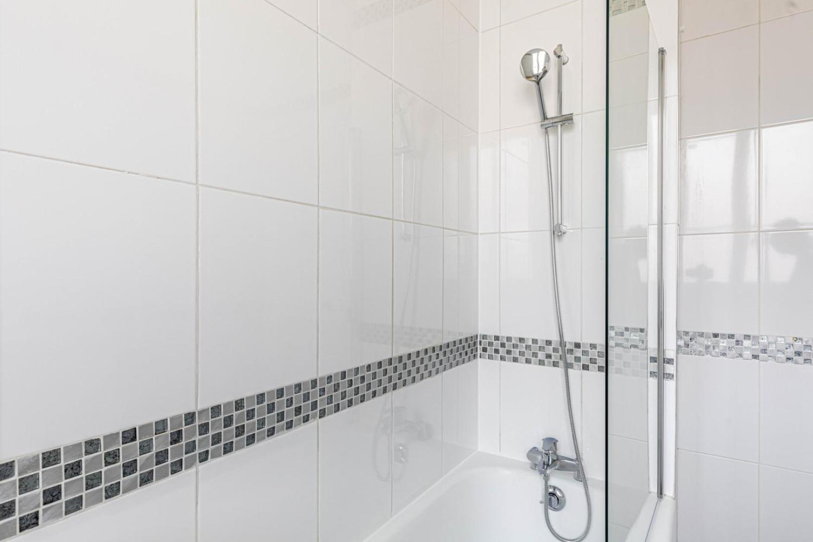Guestready - Apt Moderne - Direct Champs Elysees Lägenhet Clichy Exteriör bild
