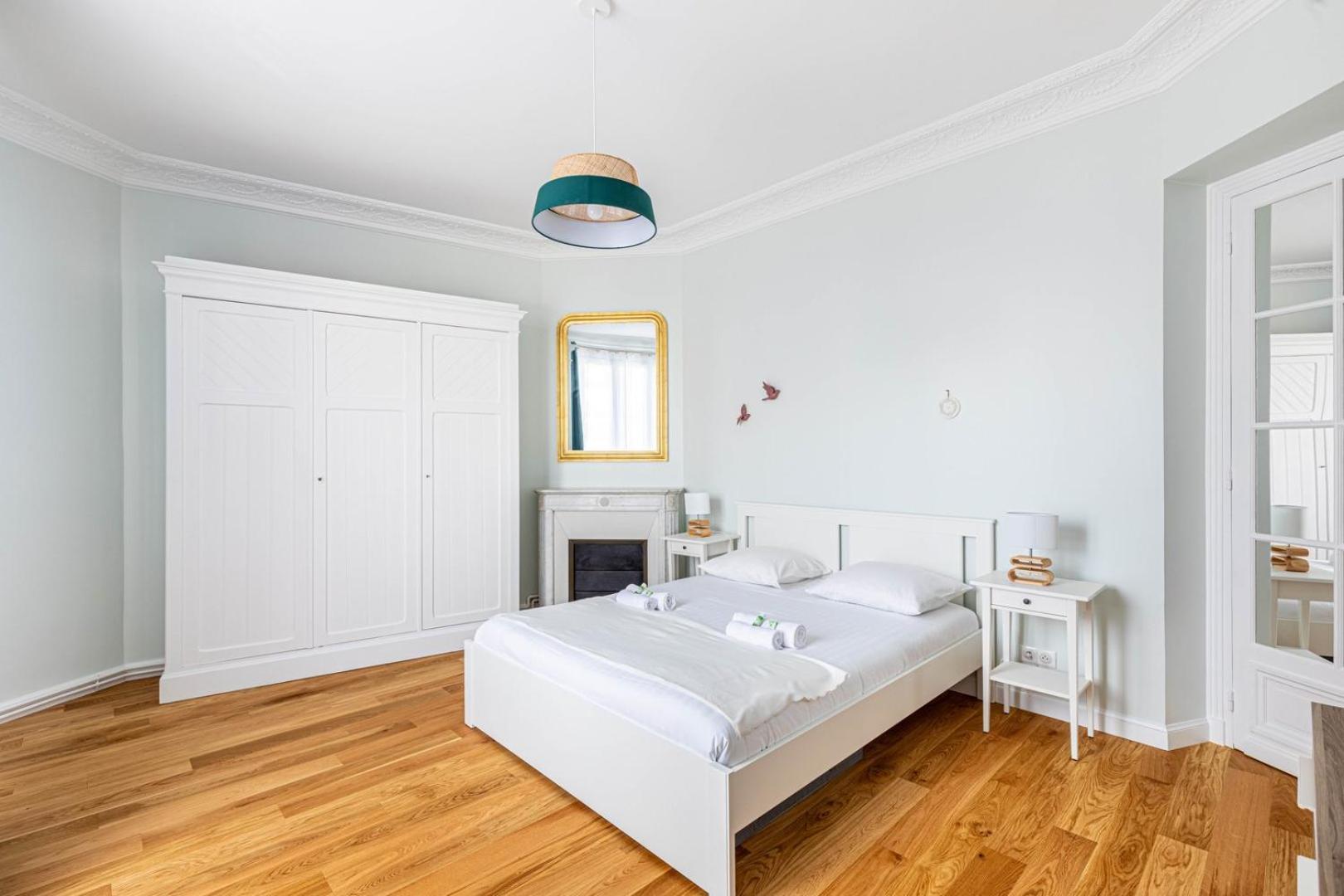 Guestready - Apt Moderne - Direct Champs Elysees Lägenhet Clichy Exteriör bild